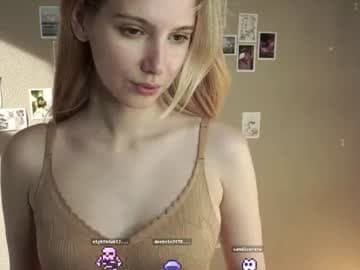 Hi! I'm a new model here <3 A little nervous ^.^ Goal:  Let's take off the straps of my bra completely:3 Meow every 5tkns ~ Don't forget the thumbs up! ❤️ #new #shy #18 #teen #blonde [308 tokens remai
