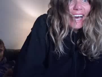 just met daddy less than 24 hours ago. 1000 tokens for top off of baddy.