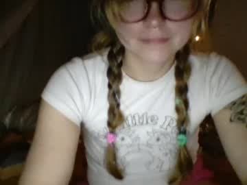 D3lightfully's room-- first stream! ;-) goal:flash boobs