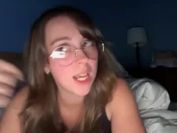 Daisydemeanor's room - new here :) #girlfriend #funny #new #chat