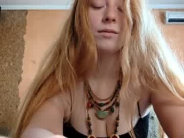 >GOAL <Squeeze my chest > Hello! My name is Kate! Welcome to my room! I'm new here and I'm #new #shy #hairy #18 #cute [96 tokens remaining]