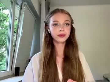 GOAL: choose your song for my dance [85 tokens remaining] Welcome to my room! #18 #new #teen #young #shy