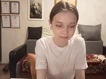Goal: take off my bra. My name is Anna  #new , new experience to me, hope it turns out well :3  #skinny #teen #18 #shy [0 tokens remaining]
