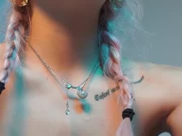 GOAL:  Show how the shorts fit on my ass💦🥵 / Hello hello Im Mila and Im 18 yo,glad to see u  #new #blonde #bigboobs #shy #18 [0 tokens remaining]