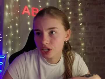 oiiilllyyyy [773 tokens left]  #feet #lovense #young #shavedpussy