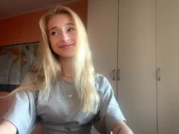 is greeting you :3 goal - do some back exercises #18 #new #teen #blonde #natural [48 tokens remaining]