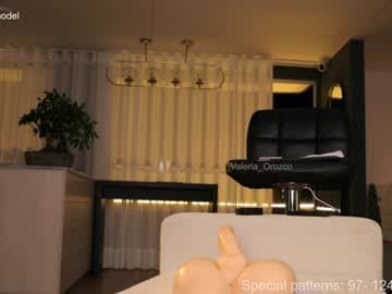 GOAL: show pussy [566 tokens remaining] sexy night with me😈- Favs: 97-124-222-333 #latina #Teen #bigboobs #bigass #valentinesday